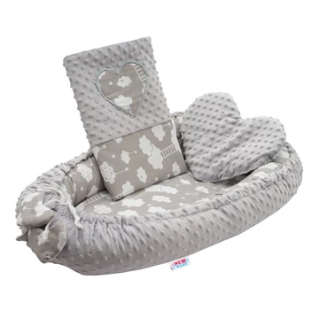 Luxus babafészek párnával és paplannal New Baby Felhőcske
