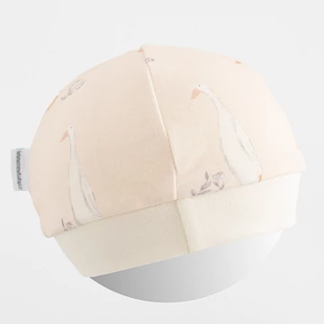 New Baby pamut baba sapka, aranyos liba mintával, rugalmas szegéllyel, 100% pamut, OEKO-TEX STANDARD 100.
