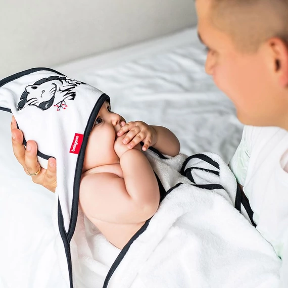 gyorsan szárad.|||Baby Ono fehér bambusz törölköző