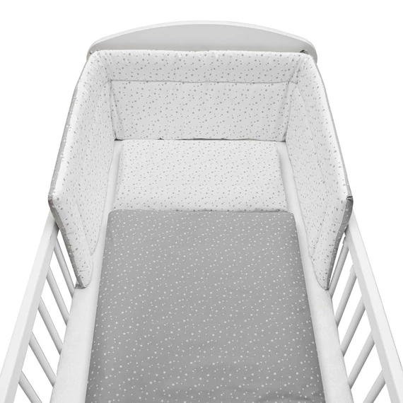 New Baby szürke 3-részes ágyneműgarnitúra, 100% pamut, antiallergén, puha és biztonságos csecsemőknek.