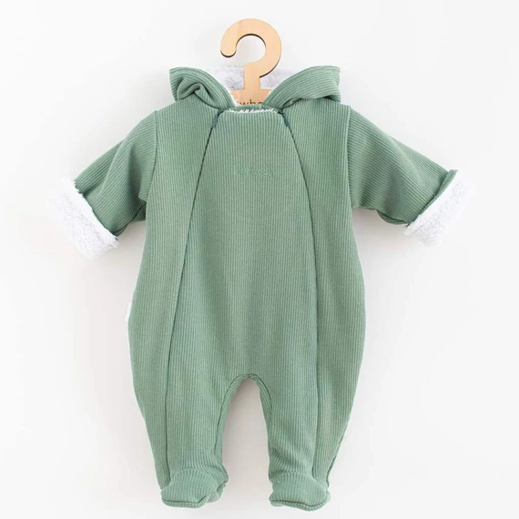 New Baby zöld téli kezeslábas, 56-os méret, puha welsoft bélés, kényelmes és praktikus baba öltöztetéshez.