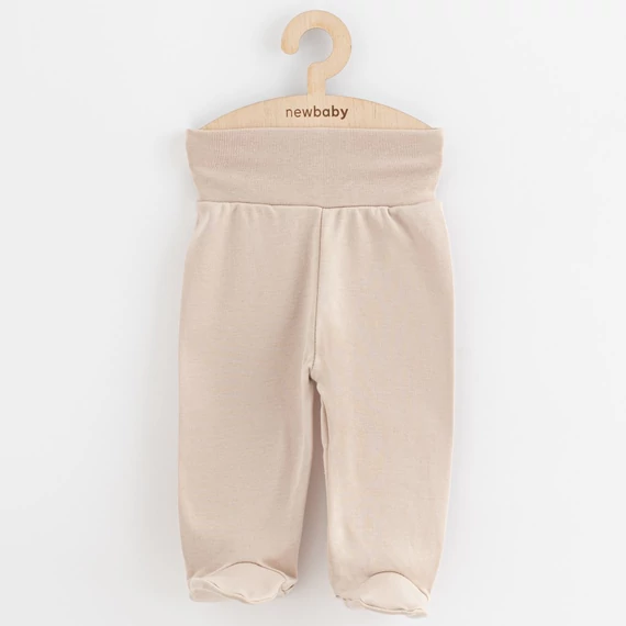 New Baby Classic II lábfejes nadrág, egyszínű, 100% pamut, kényelmes, széles derékpánt, babák számára ideális.