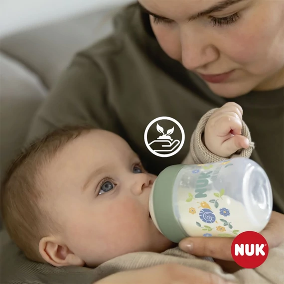 puha szilikon itatócsőrrel