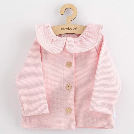 New Baby rózsaszín elegáns baba kabát 62-es méretben, 100% pamut, gyönyörű gallérral és fa gombokkal.